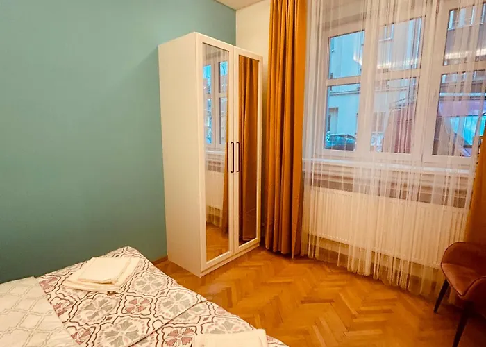 Modern Na Hluboké In