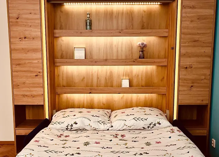 Modern Na Hluboke In